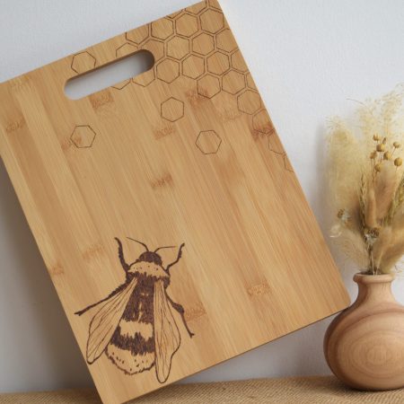 Gravure Abeille Planche à Découper - Faite Main
